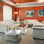 Victoria & Business Centre Hotel