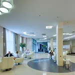 Victoria & Business Centre Hotel