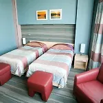 Victoria & Business Centre Hotel 4*