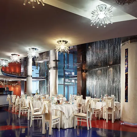 Victoria & Business Centre 4* Mińsk