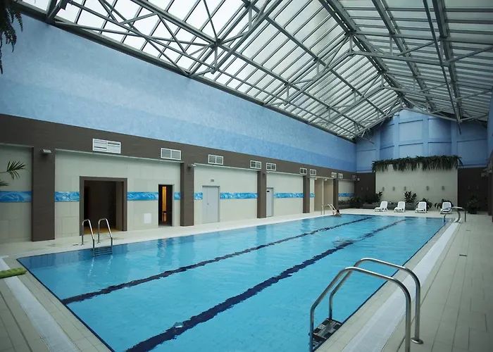 Victoria & Business Centre 4*