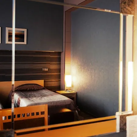 Victoria & Business Centre