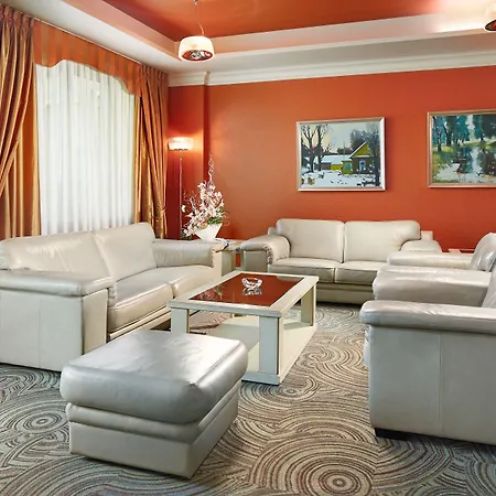 Victoria & Business Centre Hotel