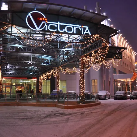 Victoria & Business Centre Hotel 4*
