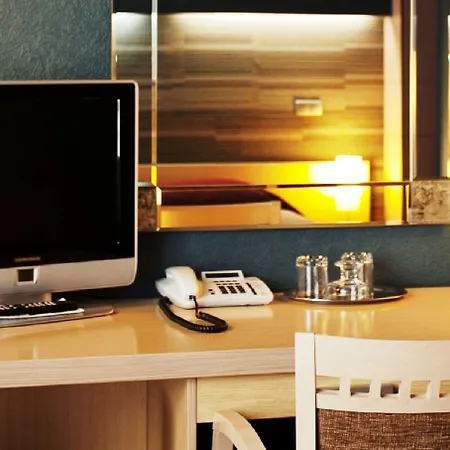 Victoria & Business Centre