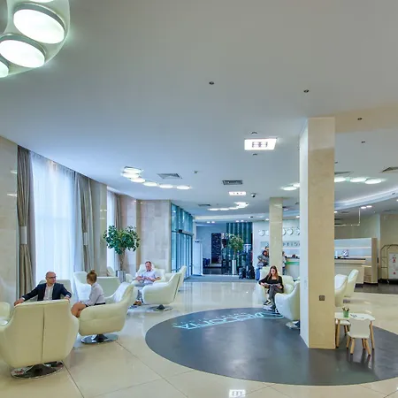 Victoria & Business Centre Hotel