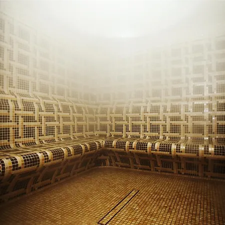 Victoria & Business Centre