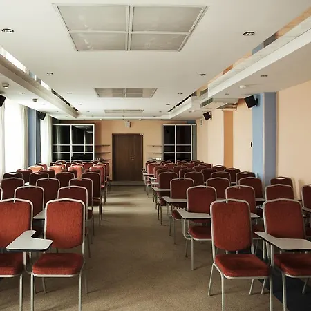 Victoria & Business Centre Hotel