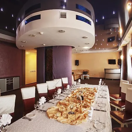 Hotel Victoria & Business Centre 4*