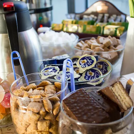 Hotel Victoria & Business Centre 4*