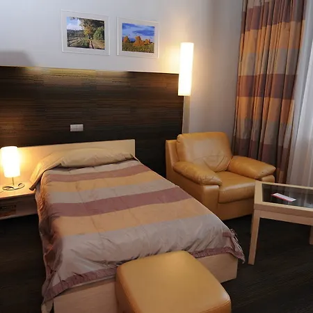 Victoria & Business Centre 4*