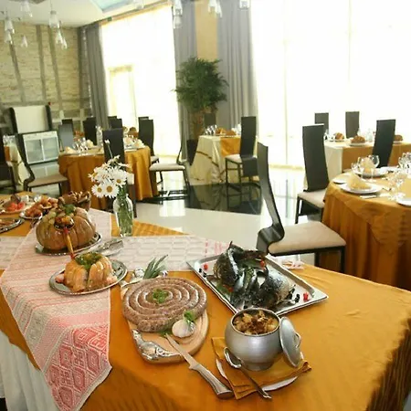 Victoria & Business Centre 4*