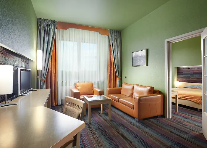 Victoria & Business Centre 4*