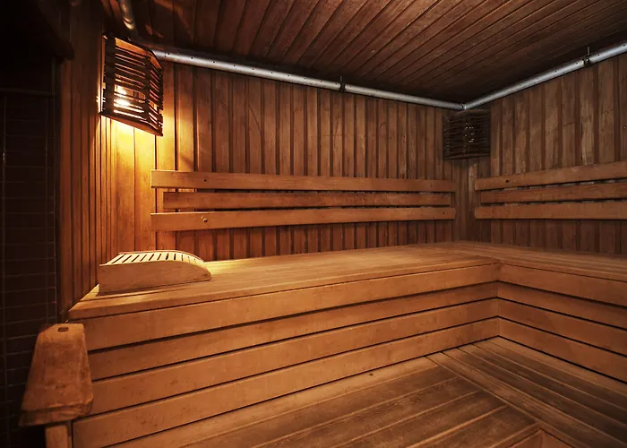 Отель Victoria & Business Centre Минск