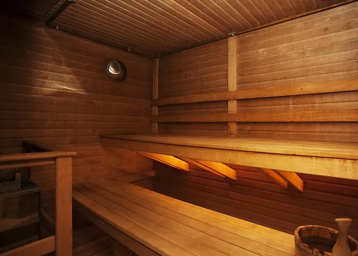 Victoria & Business Centre Отель