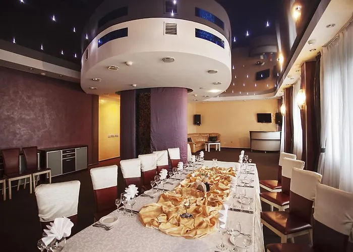 Hotel Victoria & Business Centre 4*