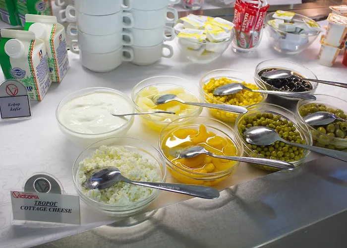 Отель Victoria & Business Centre 4*