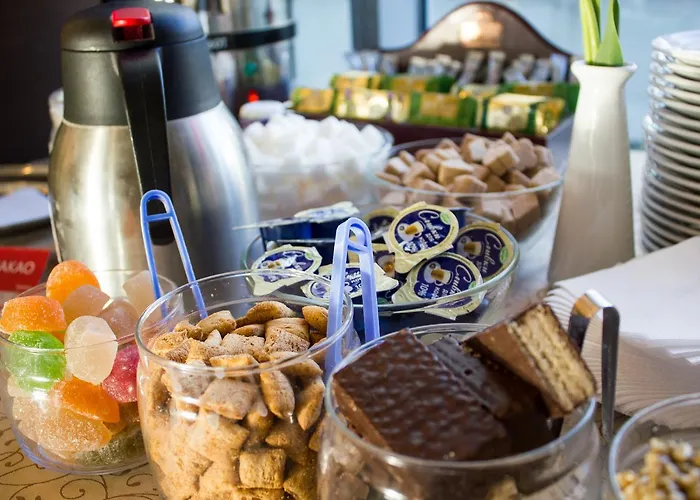 Hotell Victoria & Business Centre 4*