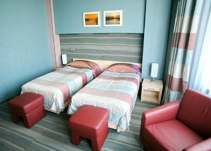 Victoria & Business Centre Hotell 4*