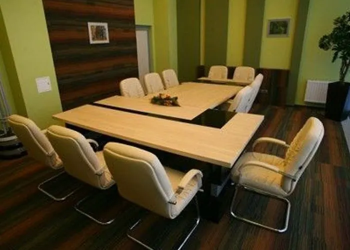 Hotell Victoria & Business Centre