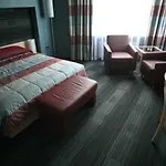 Victoria & Business Centre Hotel 4*