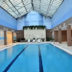 Hotel Victoria & Business Centre 4*