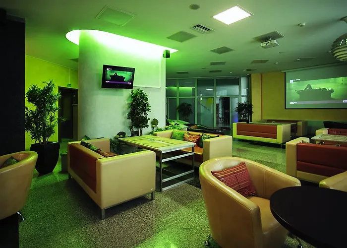 Victoria & Business Centre 4*